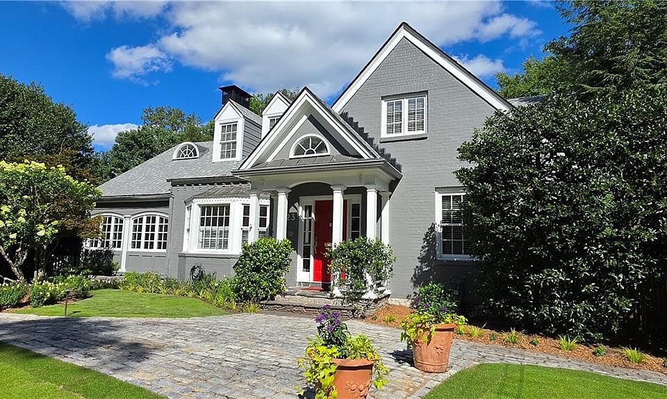 1st image of 223 Brighton Rd NE