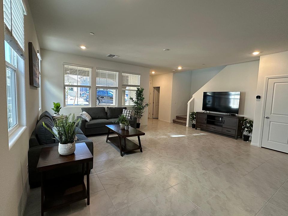 1st image of 3738 Battipaglia Ave