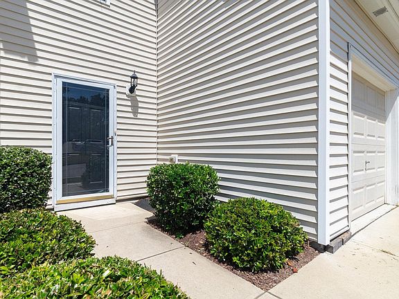 4th image of 8341 Hollister Hills Dr