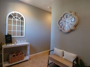 810 E Promenade UNIT C, Azusa, CA 91702