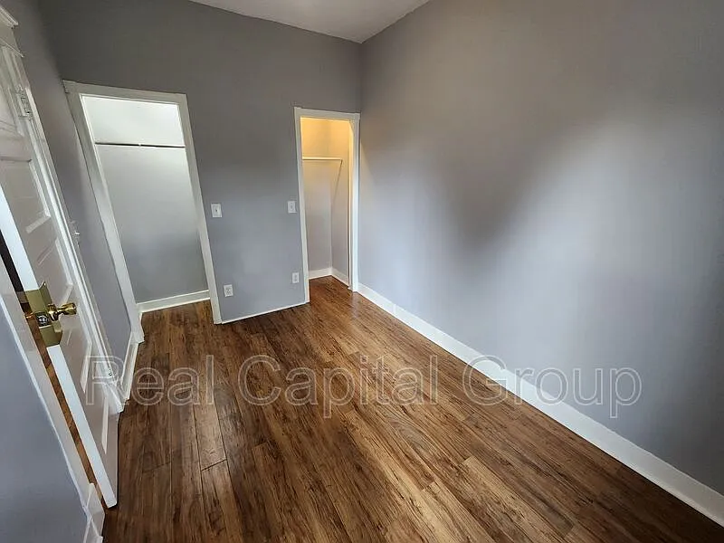 2 bed, 1.0 bath, $1,395 — Photo 4