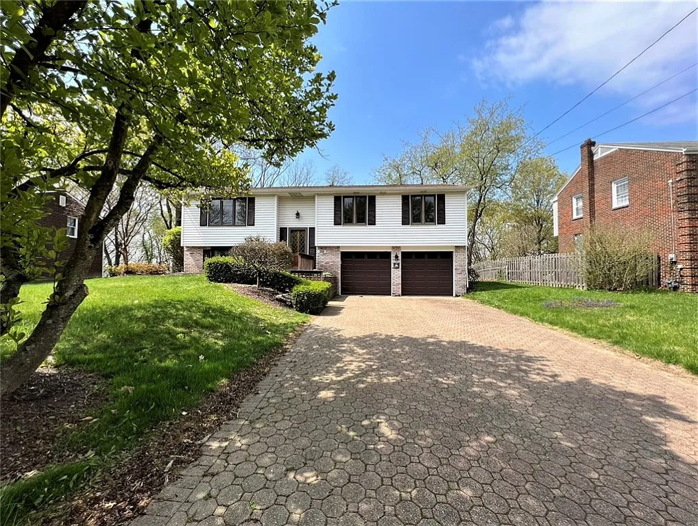 200 Gotham Ln photo 1