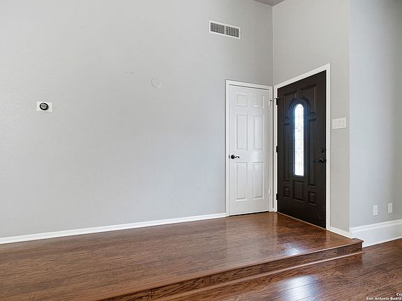 5th image of 3501 FOREST GLADE ST