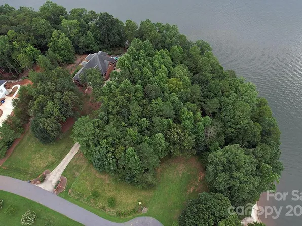 139 Beacon Ridge Dr, Stony Point, NC 28678