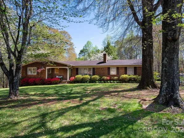 8031 Long Island Rd, Catawba, NC 28609