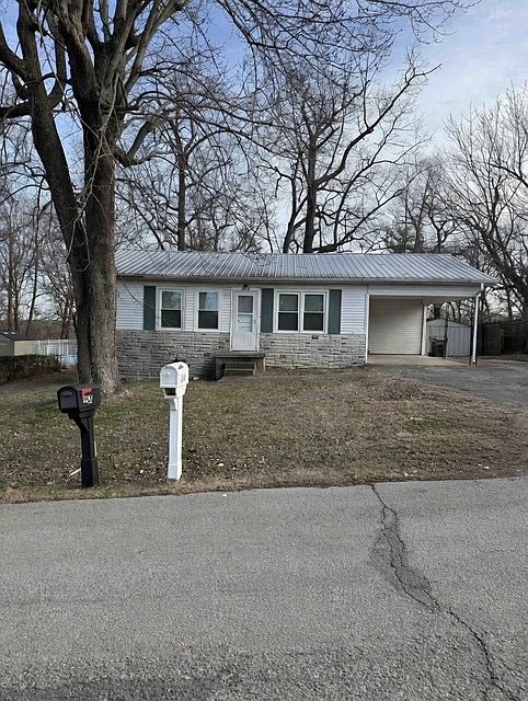 1st image of 560 Highpoint Dr