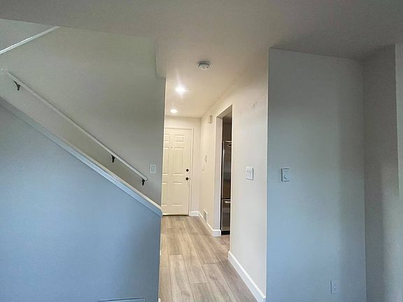 5th image of 10151 NE 135th Ln