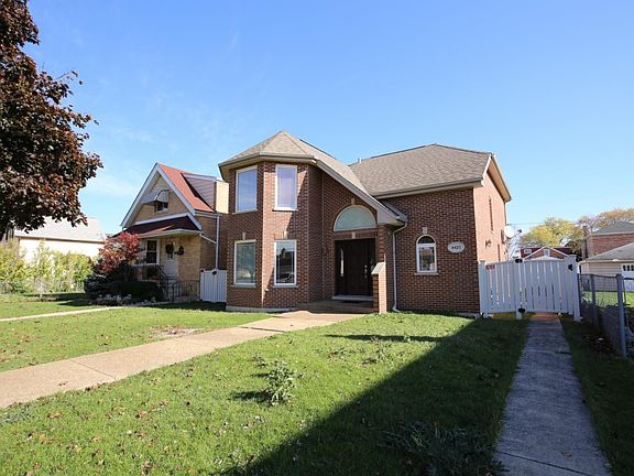 2nd image of 4425 N Newland Ave