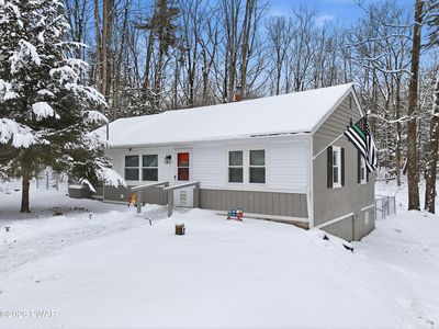 111 Hickory Dr, Greentown, PA, 18426