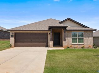 14298 Harvest Ridge Ln, Athens, AL 35611