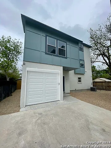 3 bed, 3.5 bath, 2100 sqft, $3,150 — Photo 4