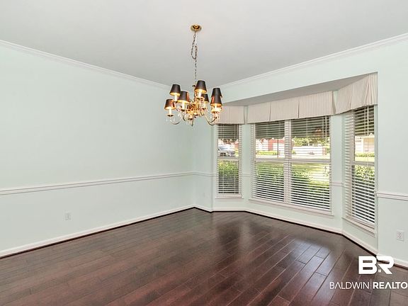 5th image of 1071 Southern Way Ct