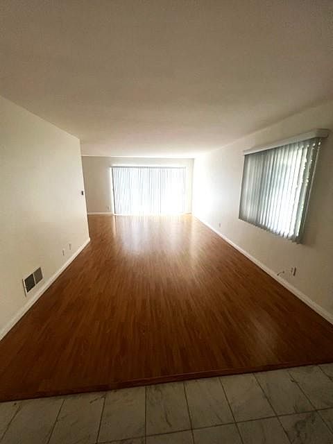 1st image of 1288 Barry Ave #1