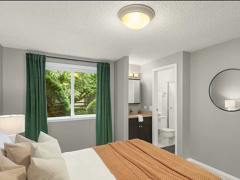Bedroom #3 w/ensuite