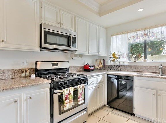 5th image of 2612 N Tustin Ave Unit A