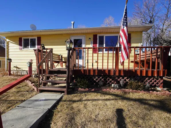 629 S 5th St, Glenrock, WY 82637