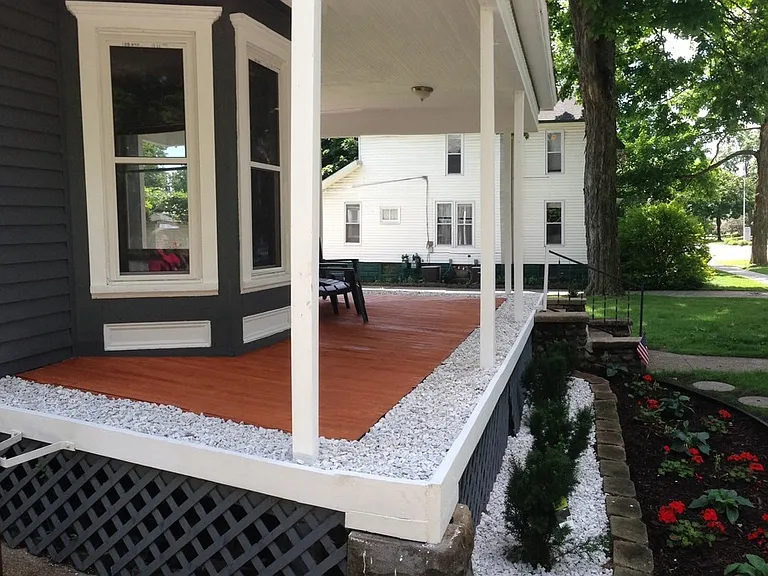 116 N Kinney Ave #1/2 — Photo 4