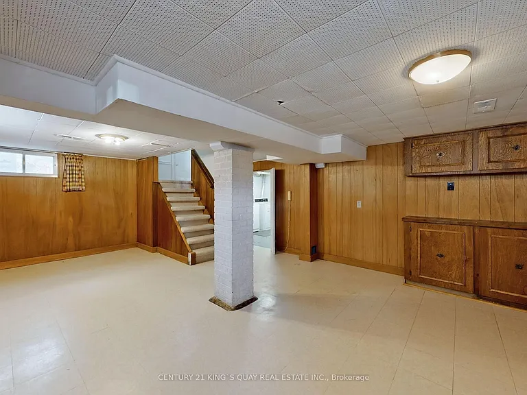 60 Northwood Dr — Photo 25