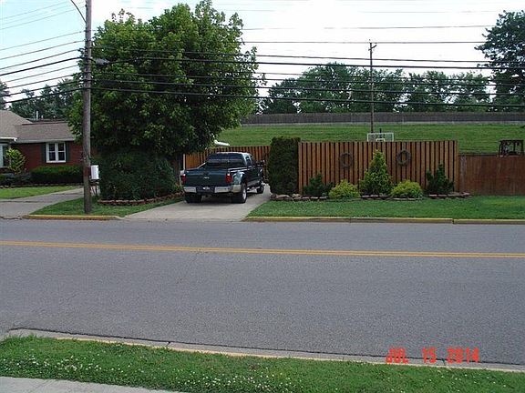 3rd image of 249 Cumberland Ave