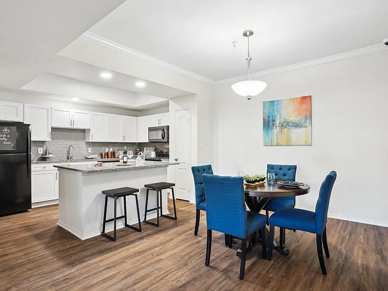 La Ventura Apartments, Plano, TX