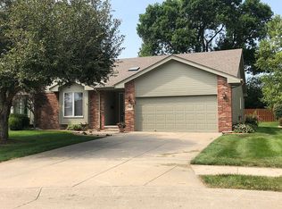 7006 S 156th Avenue Cir, Omaha, NE 68136