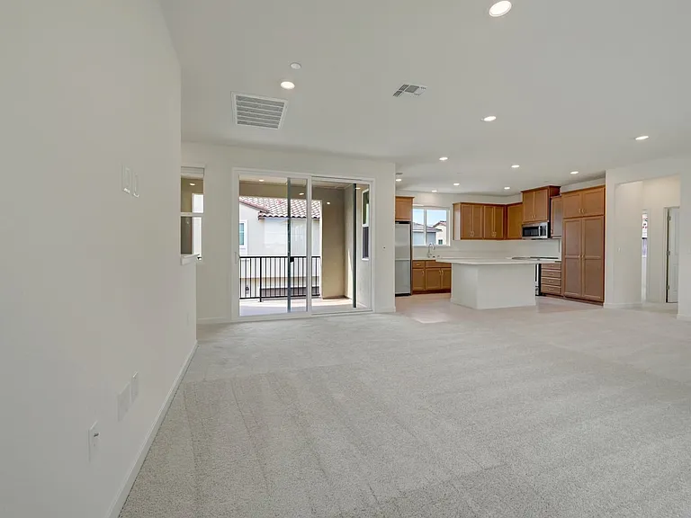 14545 Southpointe Dr #81 — Photo 11