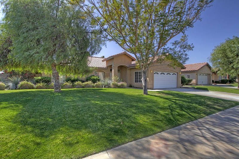 1st image of 78685 Naples Dr