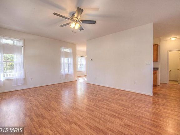 4th image of 57 Cove Ct