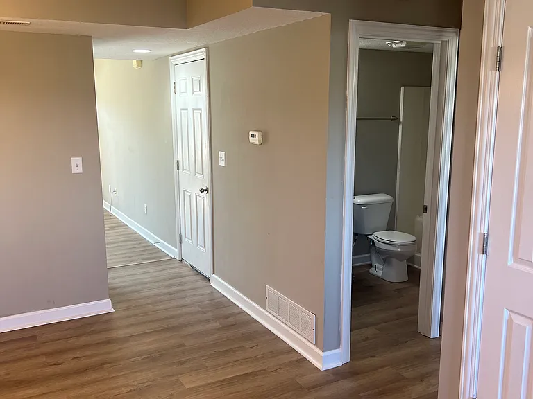 1320 E Brown School Rd — Photo 10