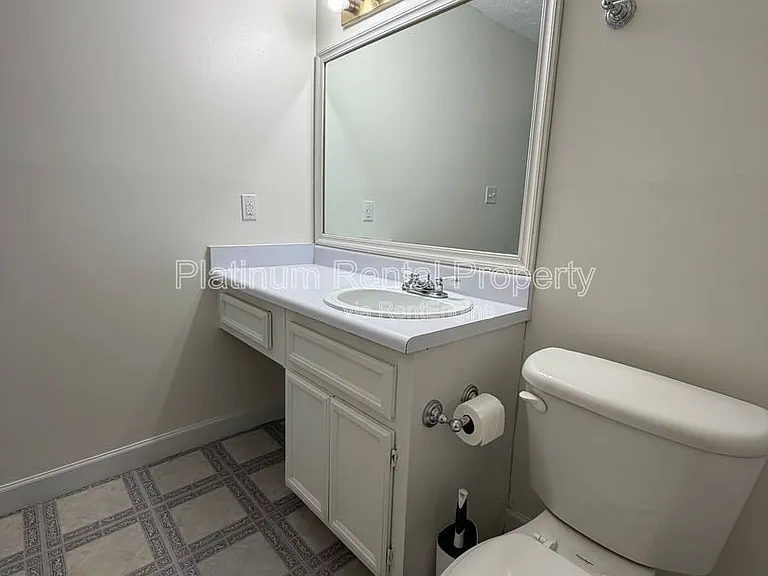 906 Country Park Dr SE — Photo 18