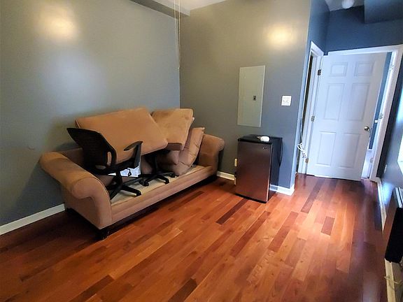 4th image of 1826 N Bouvier St #B