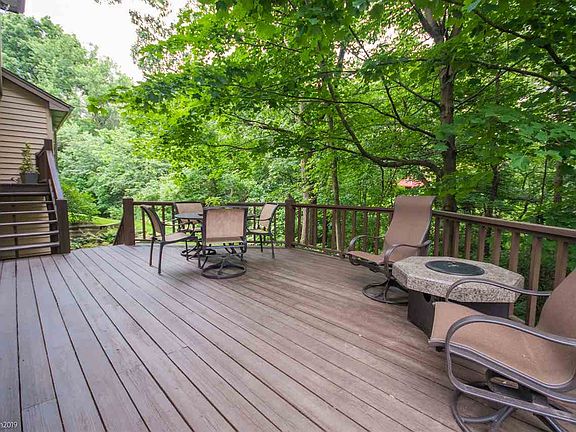 3rd image of 6916 N Aycliffe Dr