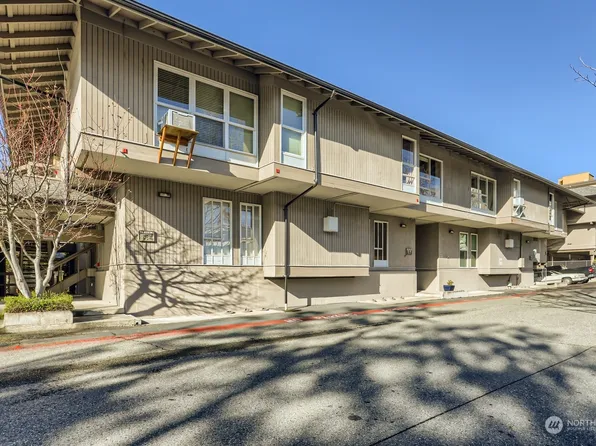 922 100th Avenue NE #12, Bellevue, WA 98004