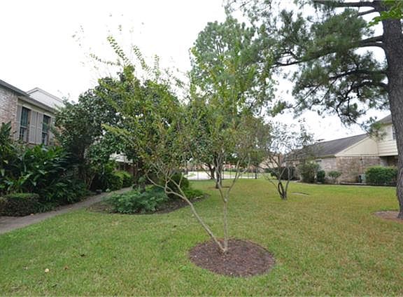 3rd image of 6444 Bankside Dr #35