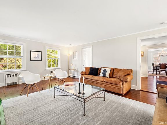 5th image of 3 Forest Ln