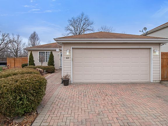 2nd image of 815 Longwood Dr