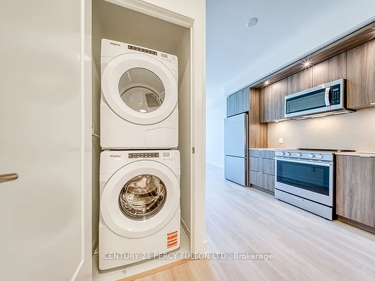 60 Central Park Dr #1802 — Photo 26