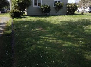1581 California Ave, Coos Bay, OR 97420