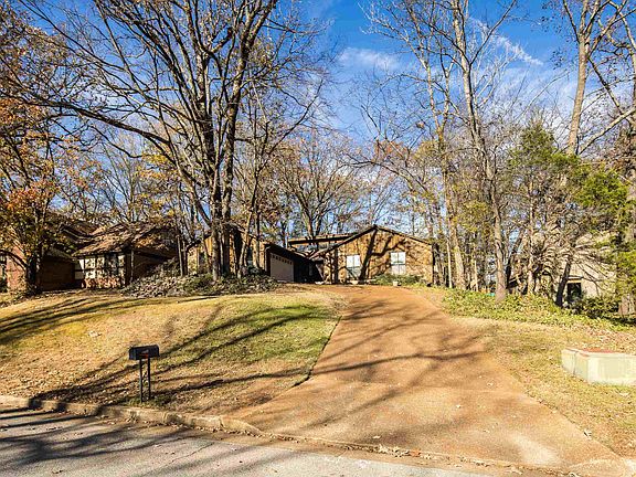 2nd image of 8480 Bergen Dr