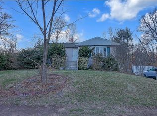 9 Northbrook Rd, Spring Valley, NY 10977