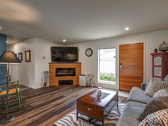 5th image of 4510 SW Coast Ave
