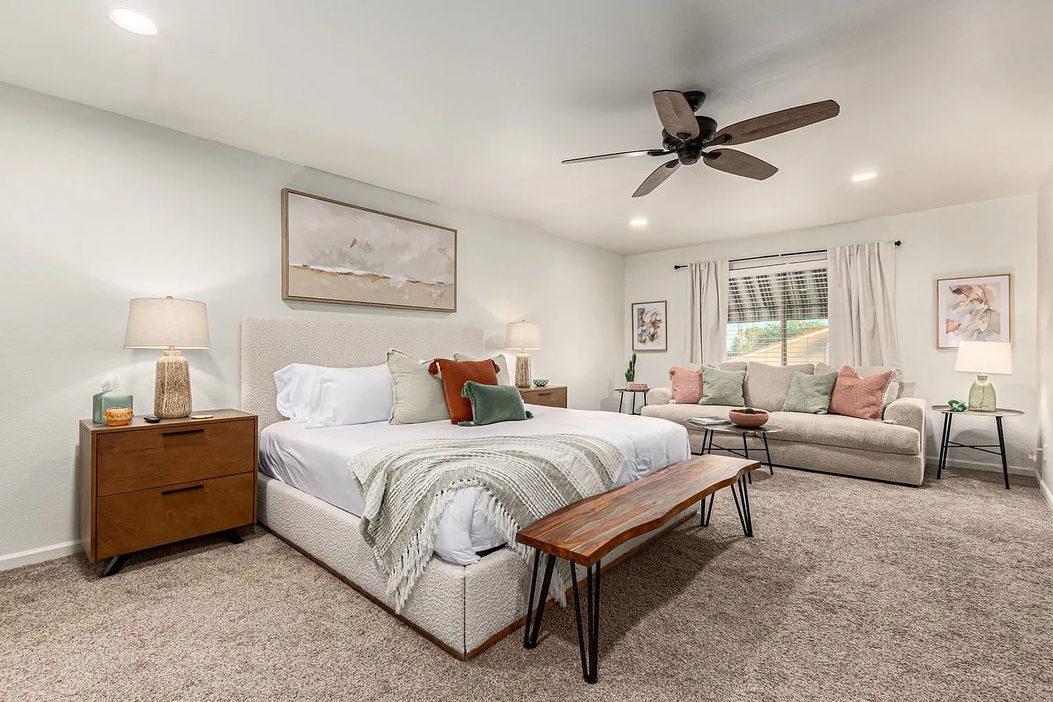 4 bed, 3.0 bath, 2798 sqft, $5,533 — Photo 3