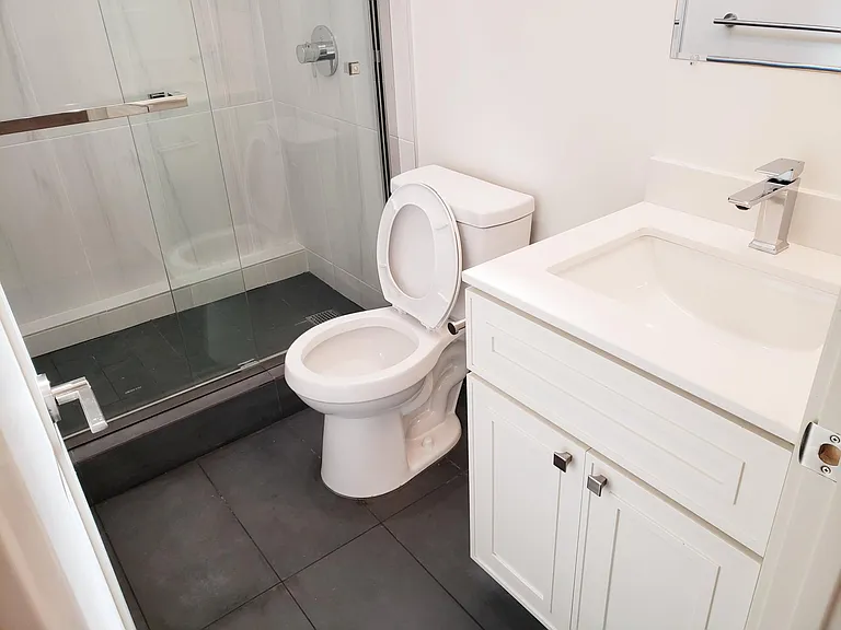 2741 Geary Blvd #B — Photo 8