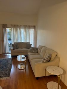 (Undisclosed Address), Woodland Hills, CA, 91367