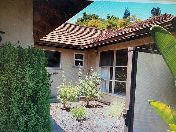 2nd image of 1155 Elmsford Dr