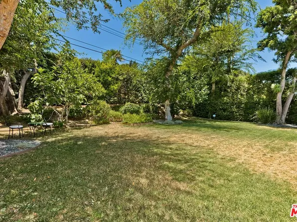 6101 Mary Ellen Ave, Van Nuys, CA 91401