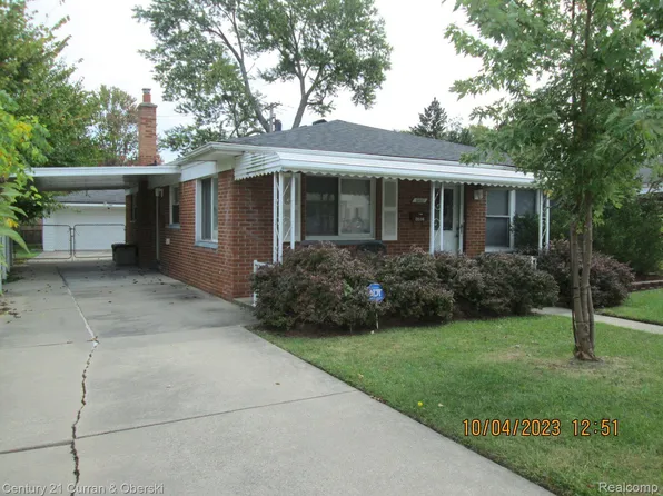 4407 E Gloria St, Wayne, MI 48184