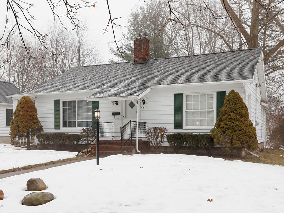 423 Brockway Pl-101