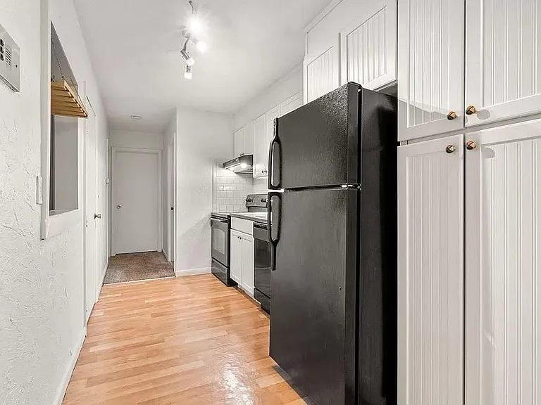 188 Swanson Rd #327 — Photo 4