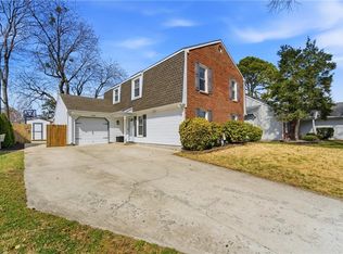 1906 White Rock Bnd, Chesapeake, VA 23320